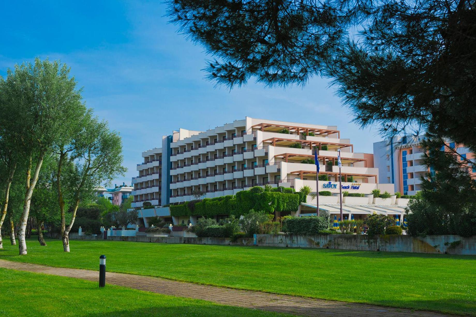 Savoy Beach Hotel & Thermal Spa Bibione Bagian luar foto The European Anti-fraud Office is located in Rue Joseph II, 1049 Brussels, Belgium.