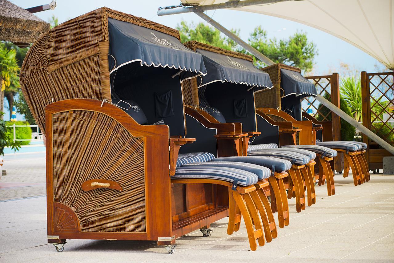 Savoy Beach Hotel & Thermal Spa Bibione Bagian luar foto Strandkorb